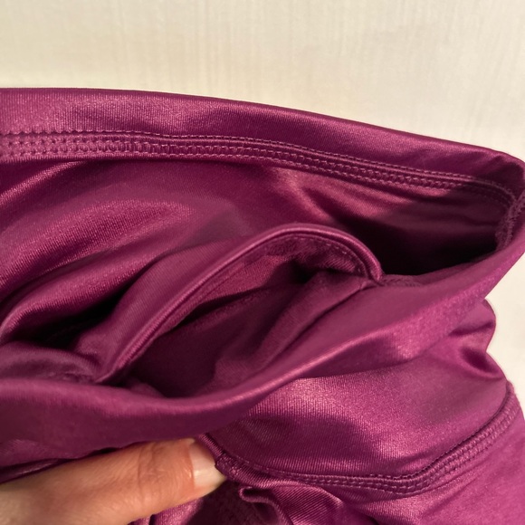 NWT ZELOS Capri Leggings, Shiny Berry, Women’s L - Picture 7 of 7